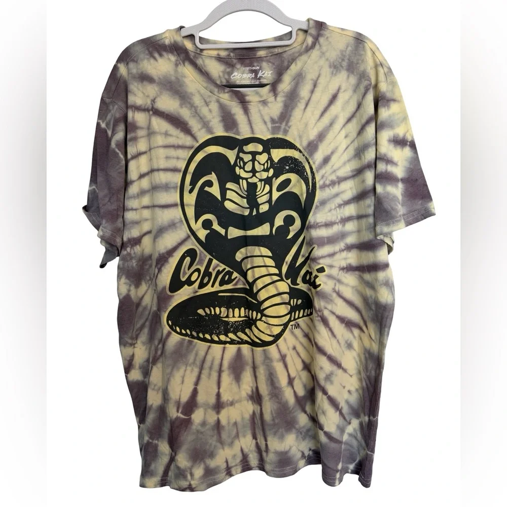 NEW! Cobra Kai Graphic Tie-Dye Tee in Pale Yellow & Gray Size 3X - Picture 3 of 11